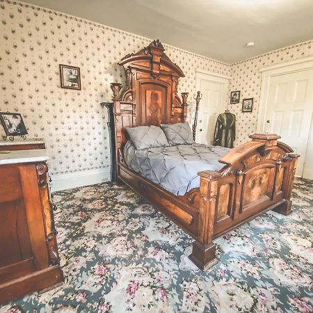 مبيت وإفطار فول ريفر Lizzie Borden House المظهر الخارجي الصورة