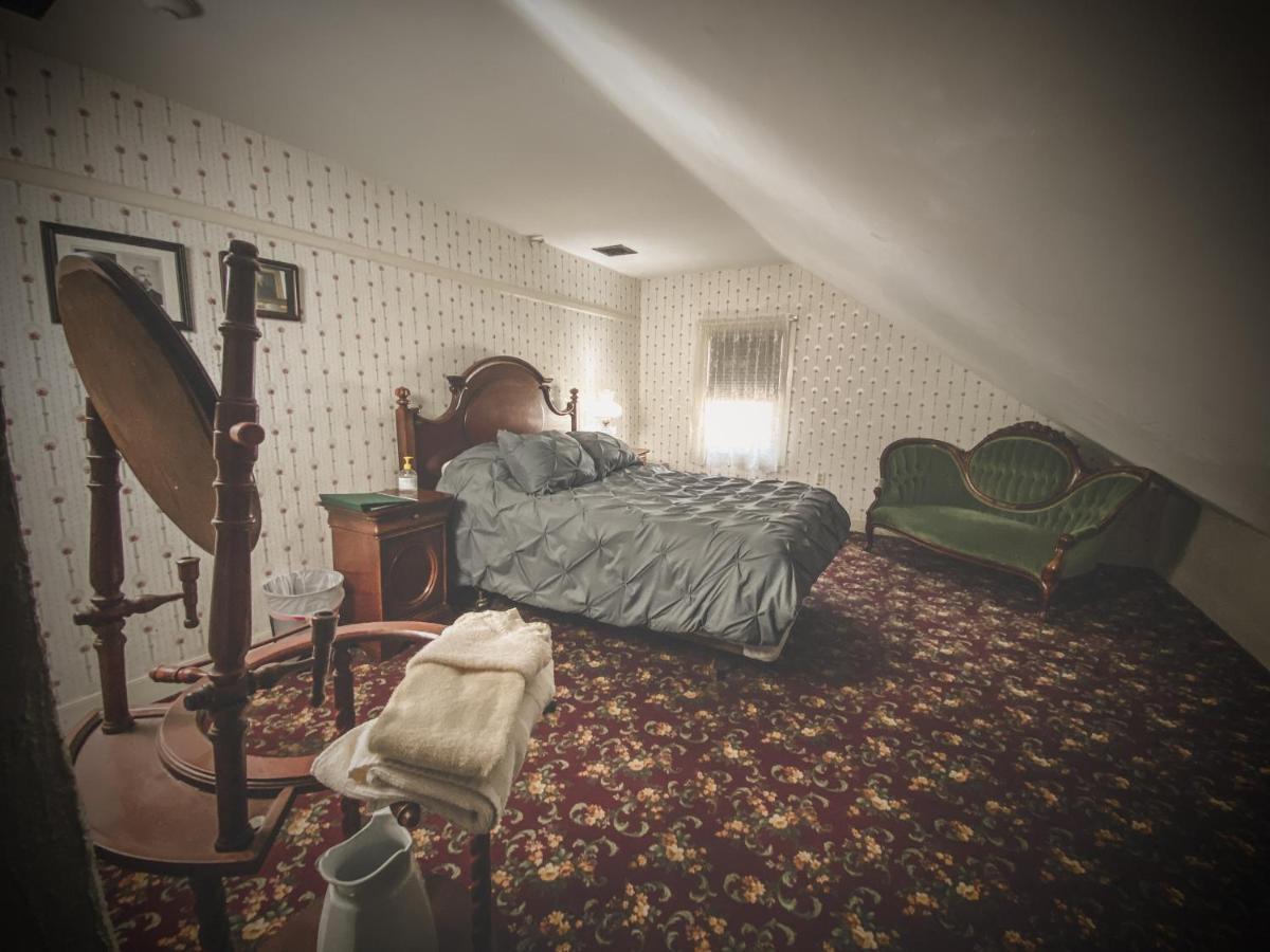 مبيت وإفطار فول ريفر Lizzie Borden House المظهر الخارجي الصورة