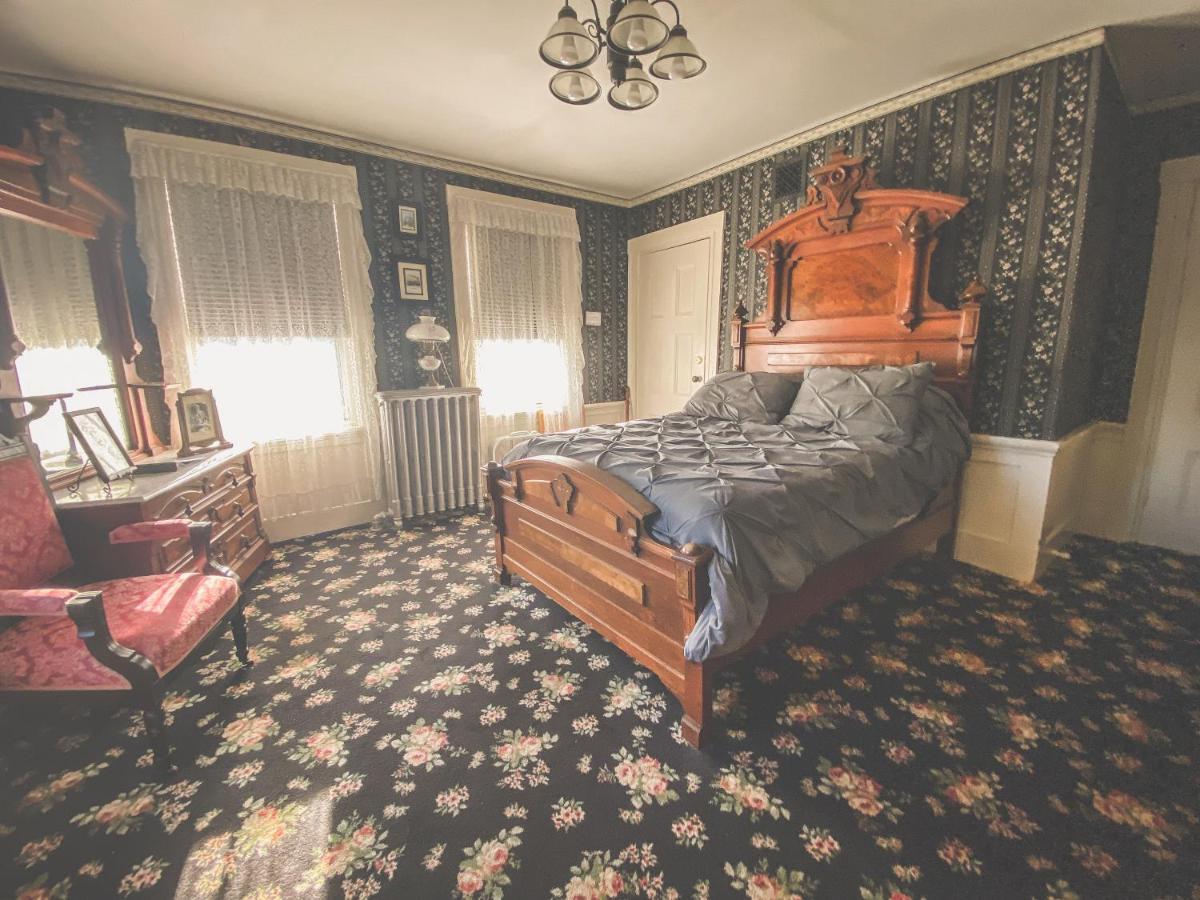 مبيت وإفطار فول ريفر Lizzie Borden House المظهر الخارجي الصورة